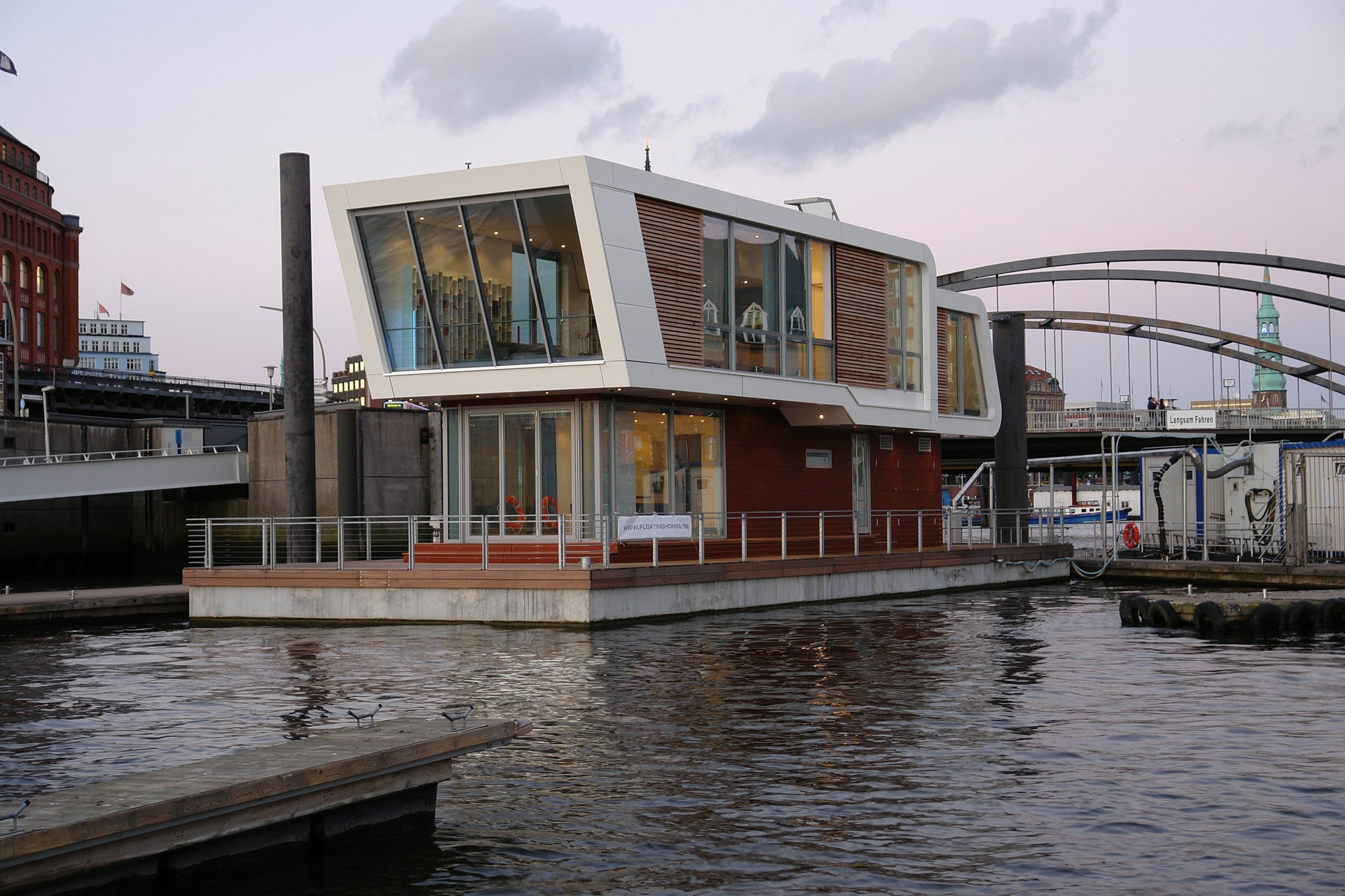 FLOATINGHOMES00003.JPG