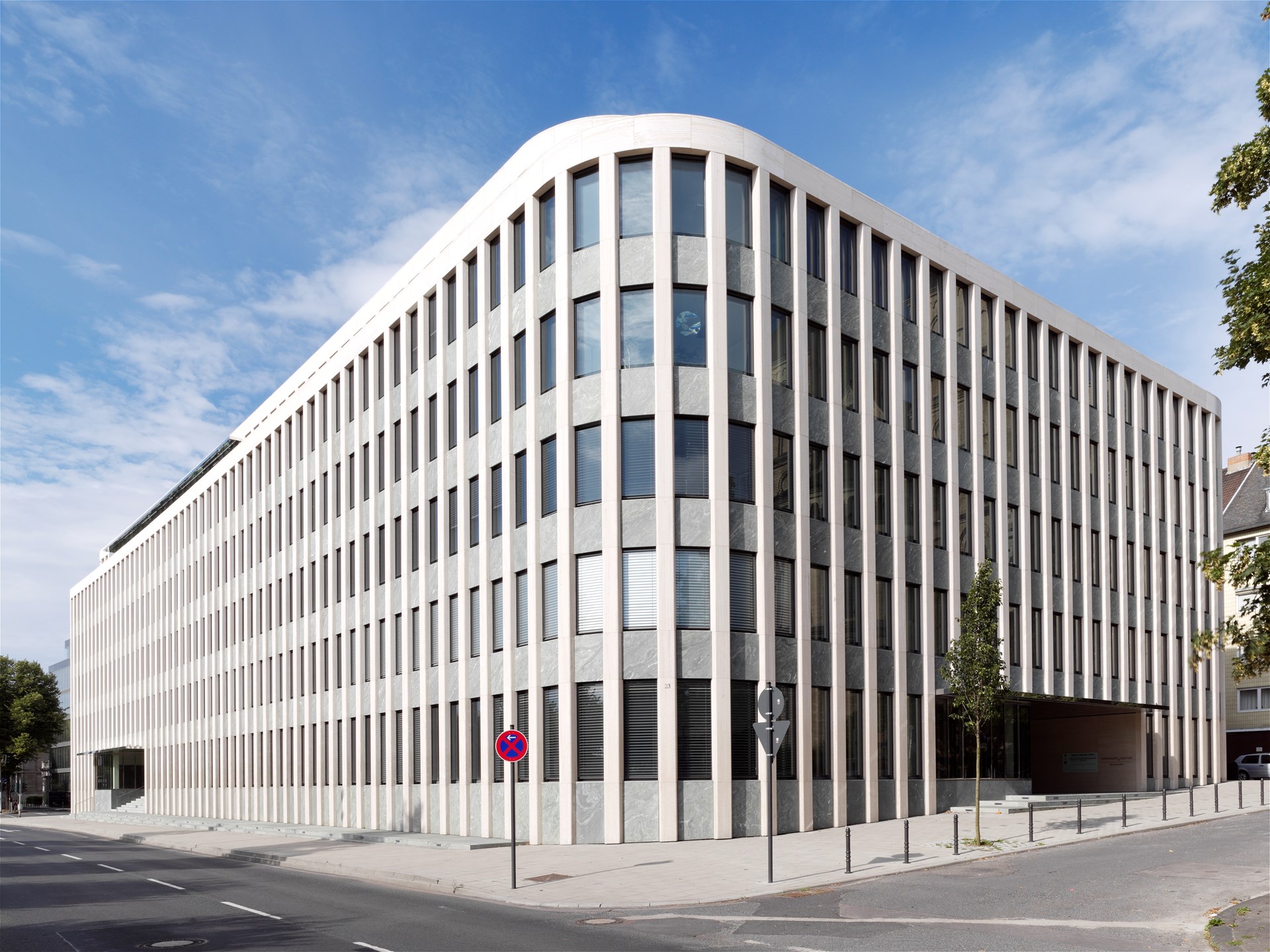 AXA Colonia