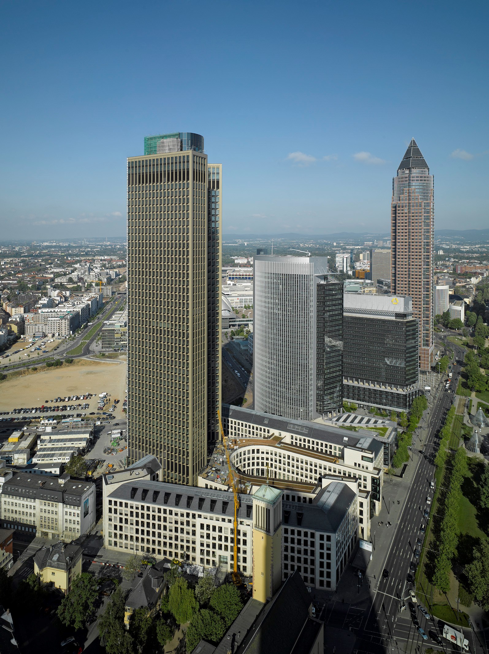 01_T_185FRA.jpg