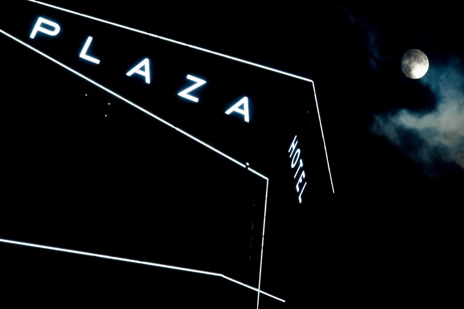 Hotel Plaza_9-f.jpg