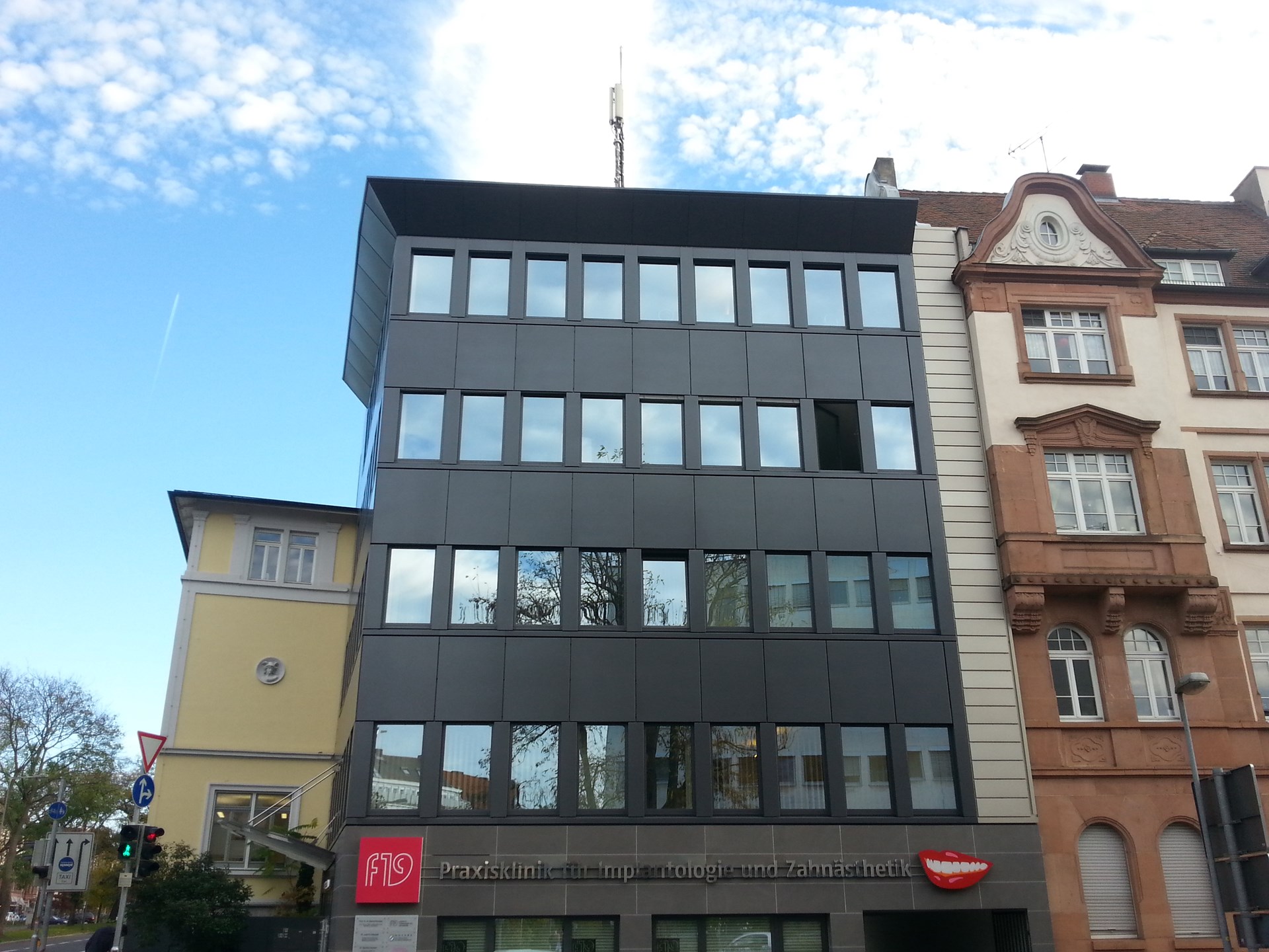 F19 Praxisklinik für Implantologie und Zahnästhetik