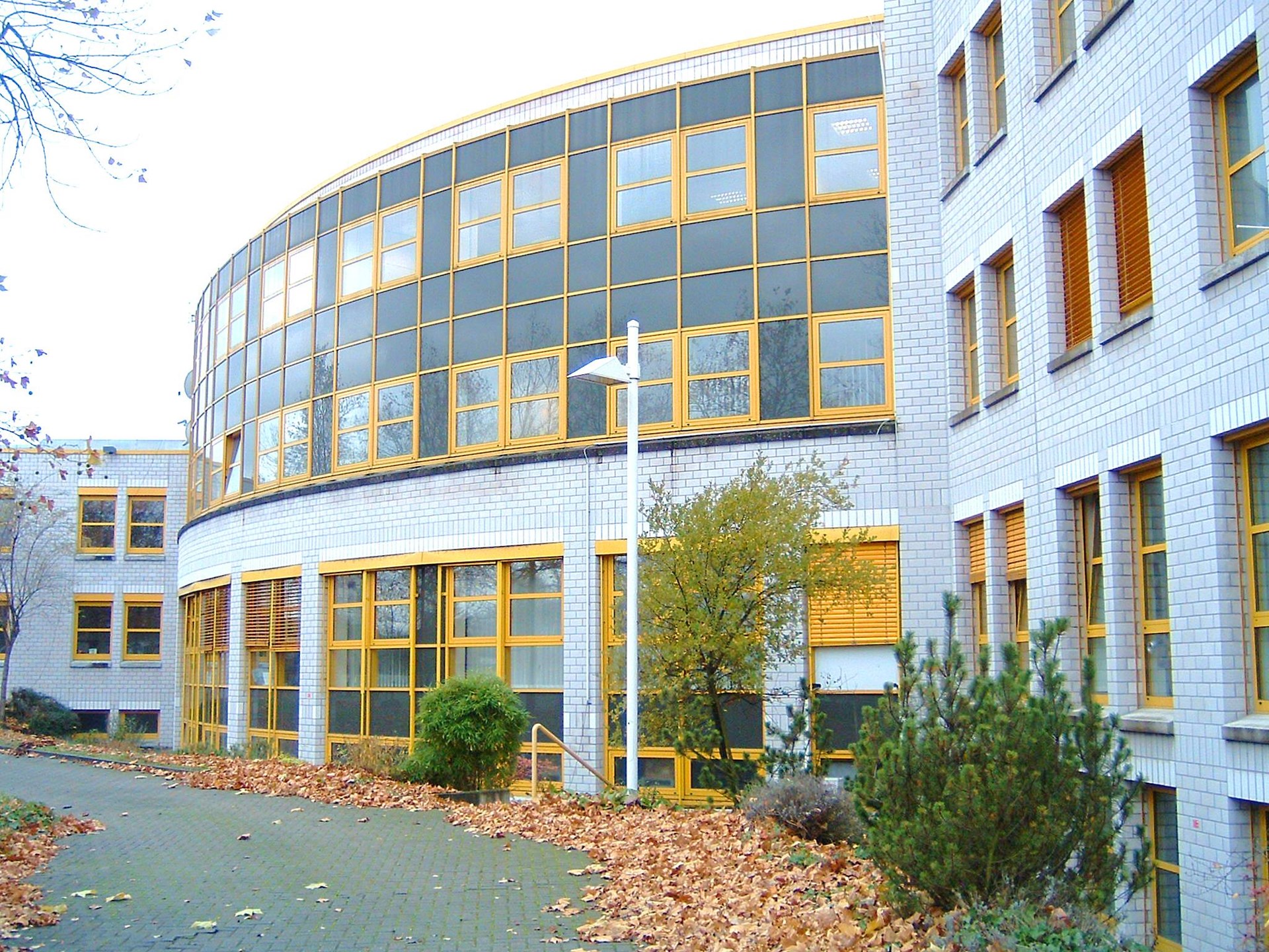 Lumedia_AKK-Sendezentrale(Außenkreis).jpg
