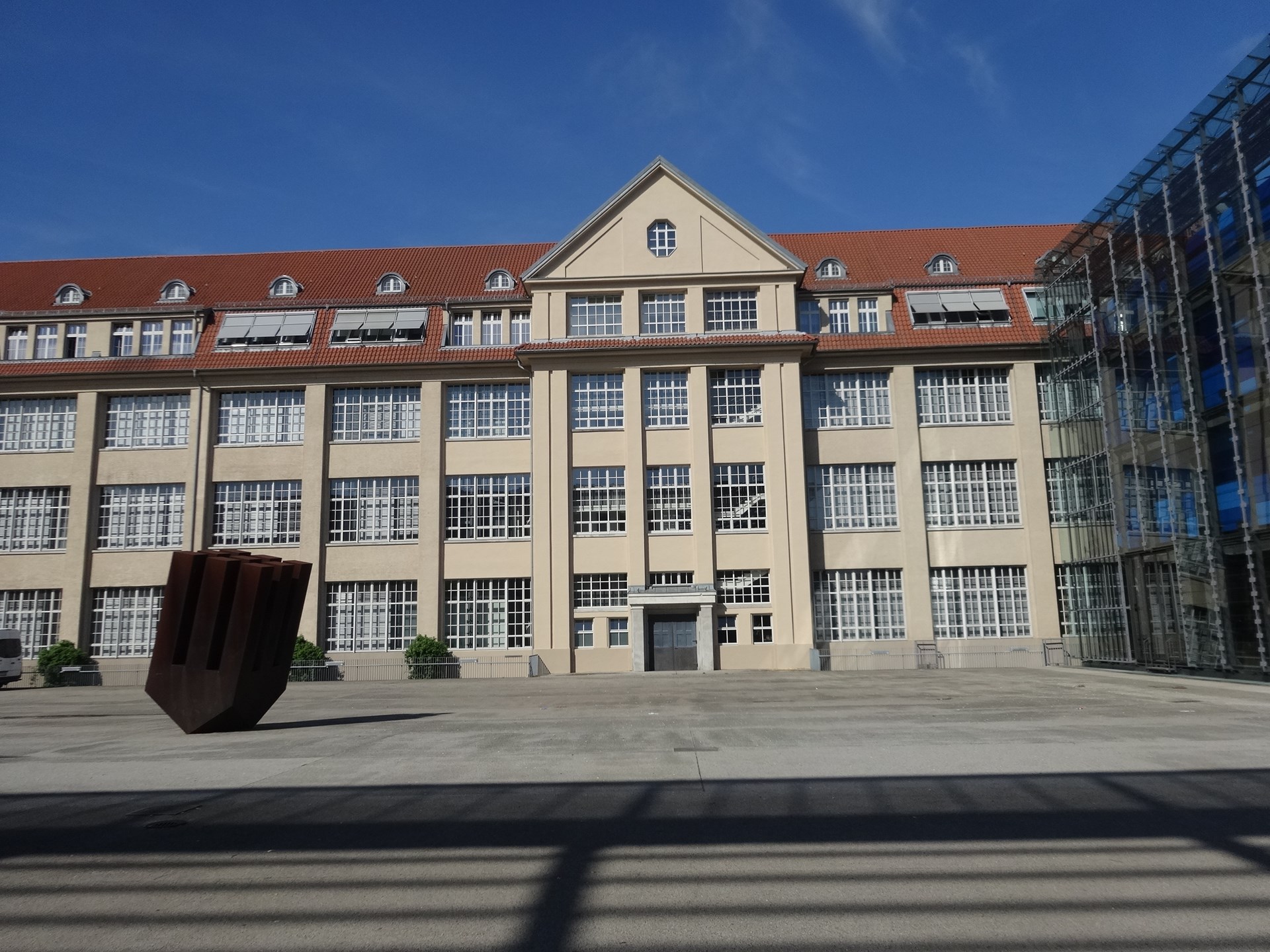 ZKM Kalrsruhe - Zentrum für Kunst und Medientechnologie